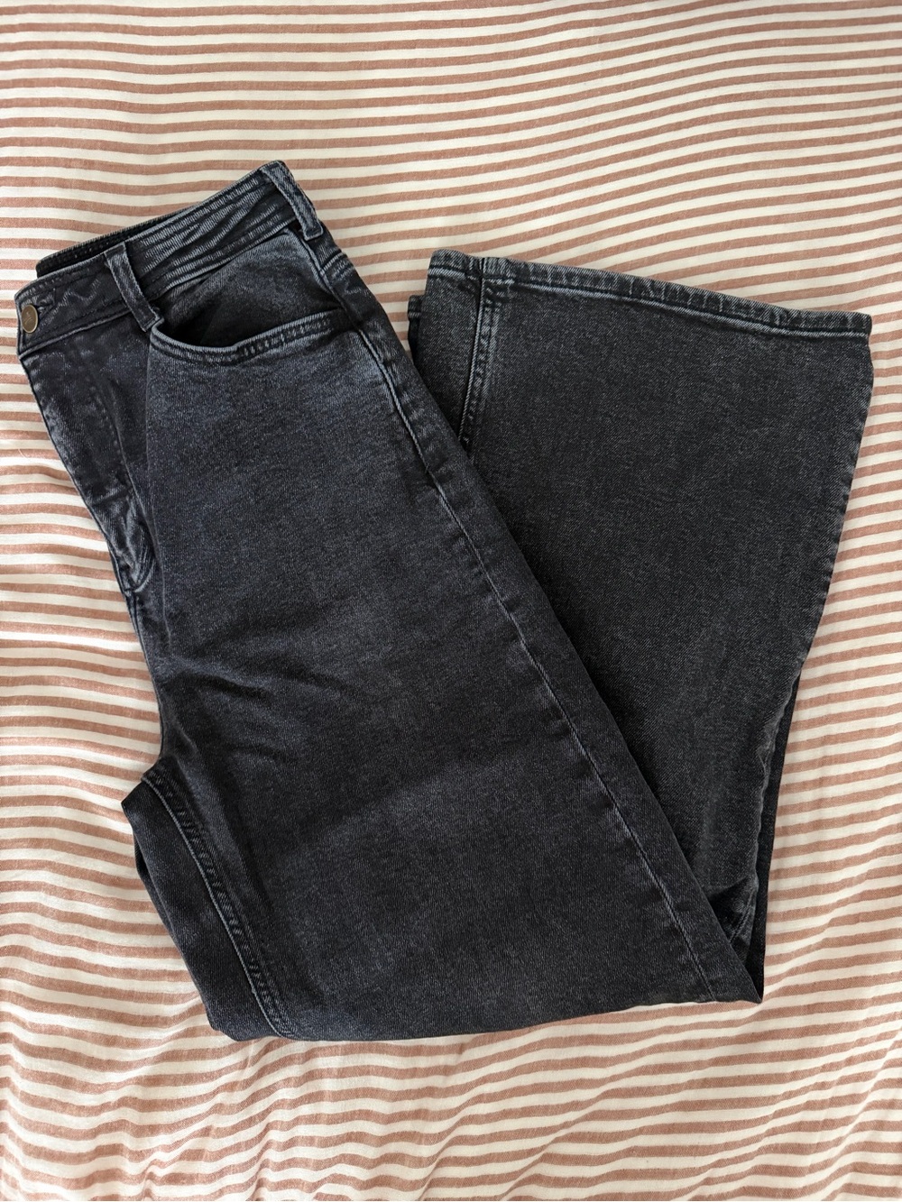 Pilcro Anthopologie Women’s Black Washed Barrel Leg Jeans